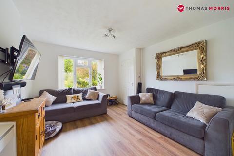 3 bedroom semi-detached house for sale, Gainsborough Drive, Cambridgeshire PE27