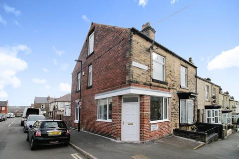 3 bedroom end of terrace house to rent, Warner Road, South Yorkshire S6