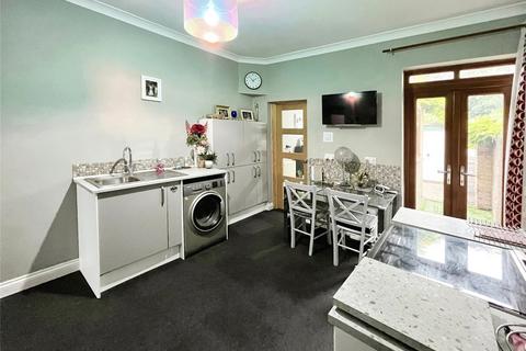 3 bedroom end of terrace house for sale, Park Road, Warwickshire CV12