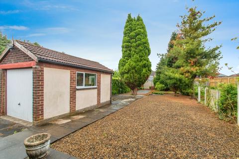 2 bedroom bungalow for sale, Moor Flatts Road, West Yorkshire LS10