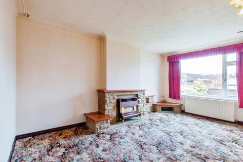 2 bedroom bungalow for sale, Moor Flatts Road, West Yorkshire LS10