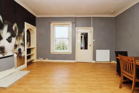 2 bedroom flat for sale, Elliot Street, Fife KY11