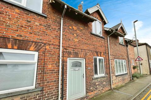 2 bedroom terraced house for sale, Main Street, Selby YO8