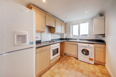 2 bedroom flat to rent, Chillingham Road, Newcastle Upon Tyne NE6