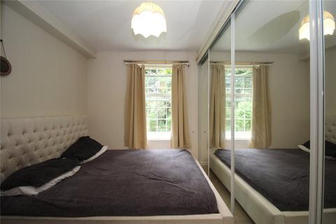 2 bedroom flat for sale, Brockhampton Road, Hampshire PO9