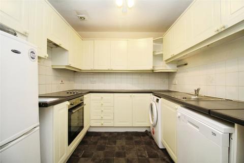 2 bedroom flat for sale, Brockhampton Road, Hampshire PO9