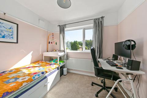 309 Park Road, Kingston Upon Thames, KT2 5LY