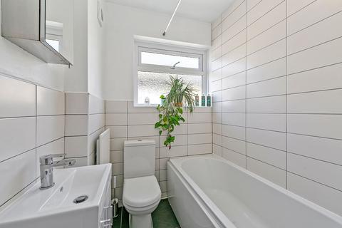 309 Park Road, Kingston Upon Thames, KT2 5LY