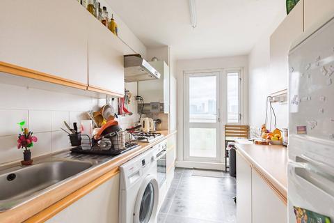 2 bedroom flat for sale, Fern Street, London E3