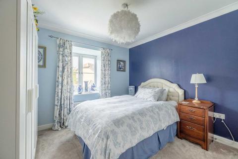 7 Swallow Fields, Iver, SL0 0DQ