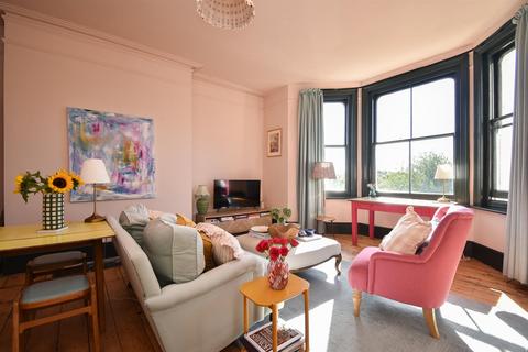 1 bedroom flat for sale, Anglesea Terrace, St. Leonards-On-Sea