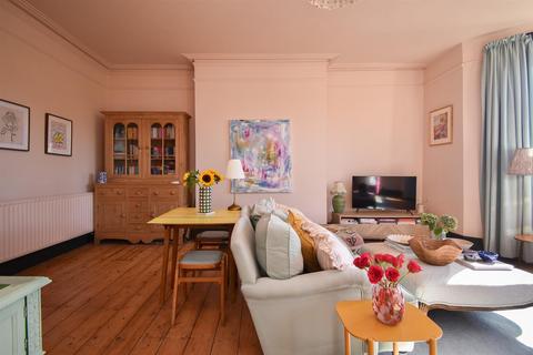 1 bedroom flat for sale, Anglesea Terrace, St. Leonards-On-Sea