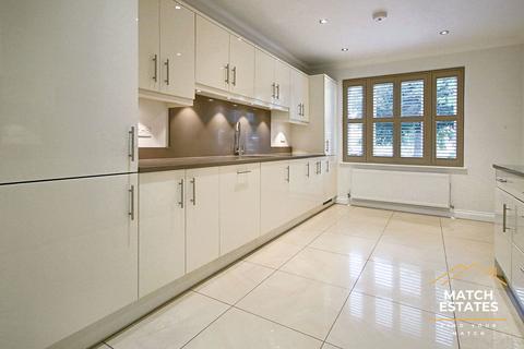 4 bedroom mews for sale, Shorncliffe Road, Folkestone CT20