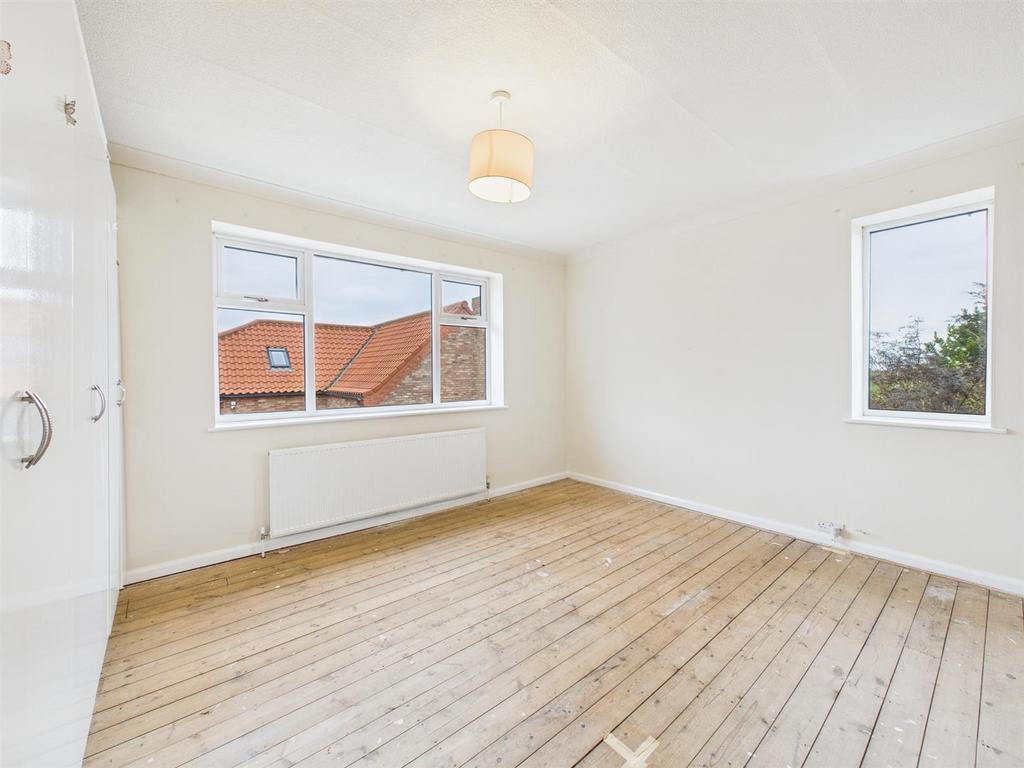 Bedroom: