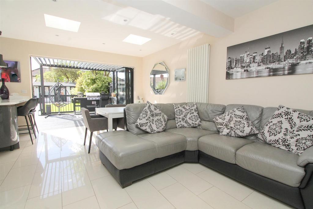 Family room.jpg