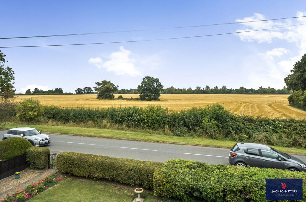 Front Garden &amp; View