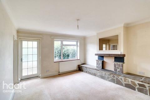 44 Pinewood Drive, Orpington, BR6 9NJ