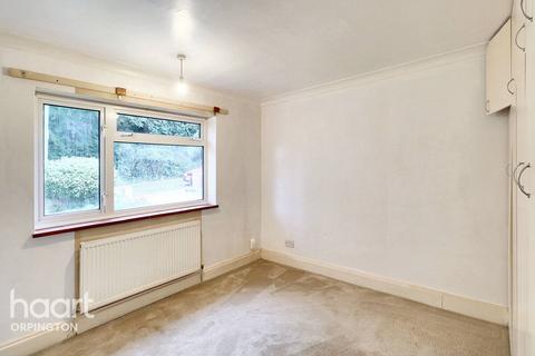 44 Pinewood Drive, Orpington, BR6 9NJ