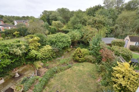 7 Bibury Road, Cheltenham, GL51 6AZ