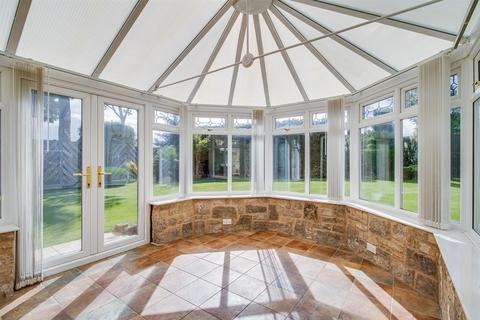 37 Meadowgate Drive, Lofthouse, Wakefield, WF3 3SR