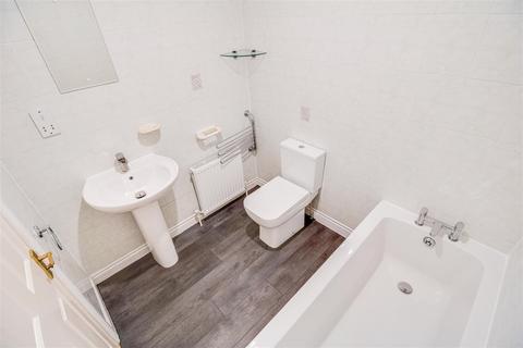 37 Meadowgate Drive, Lofthouse, Wakefield, WF3 3SR