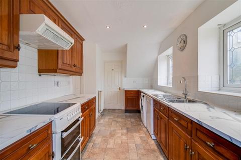 37 Meadowgate Drive, Lofthouse, Wakefield, WF3 3SR