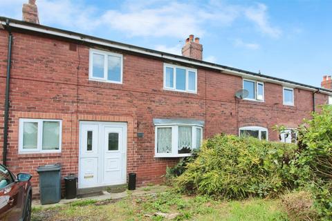 3 bedroom townhouse for sale, Second Avenue, Leeds LS26