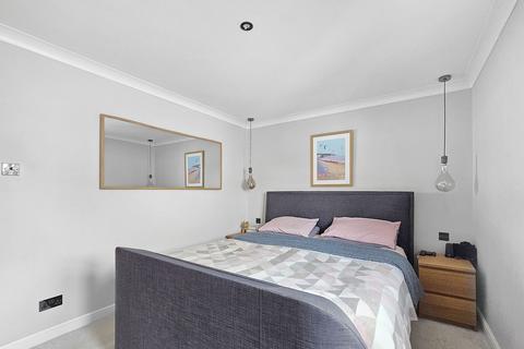 1 Broadlands, Northam, Bideford, EX39 1ST