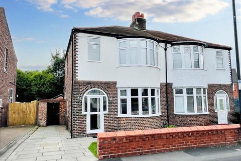 3 bedroom semi-detached house for sale, Gladstone Road, Altrincham