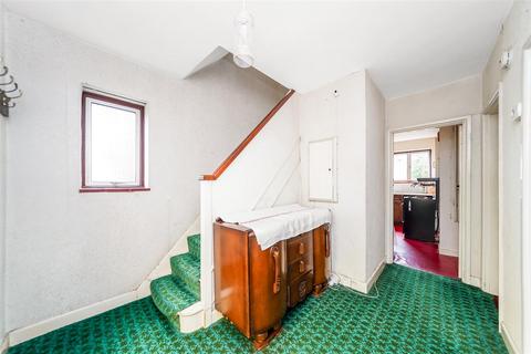 107 Friday Hill West, London, E4 6EW