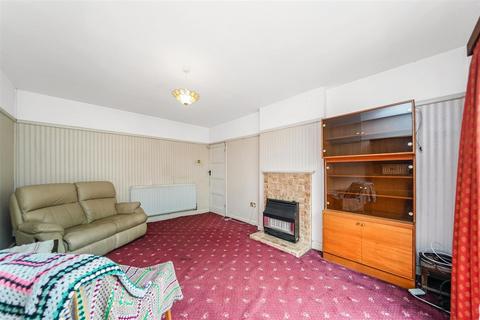 107 Friday Hill West, London, E4 6EW