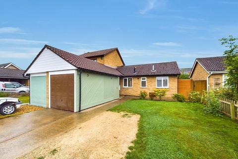 2 bedroom semi-detached bungalow to rent, Sycamore Drive, Lincoln