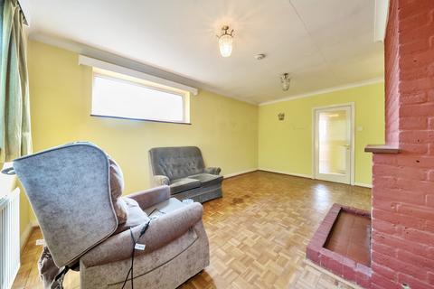 2 bedroom maisonette for sale, Myrtle Avenue, Ruislip, Middlesex