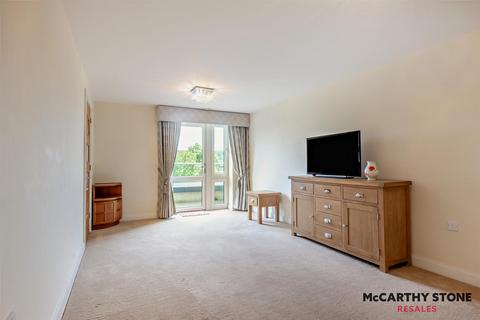 1 bedroom apartment for sale, Moorfield Road, Denham