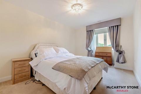 1 bedroom apartment for sale, Moorfield Road, Denham