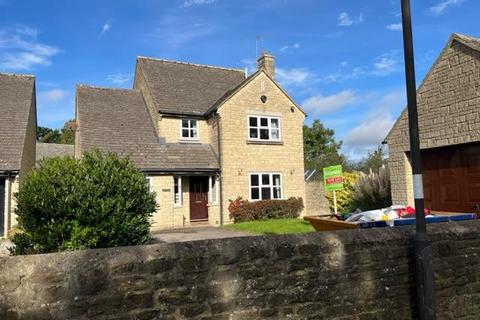 4 bedroom detached house to rent, Hatherop Road, Fairford