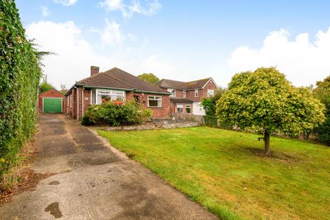 3 bedroom bungalow for sale, Washingborough Road, Heighington, Lincoln, Lincolnshire, LN4