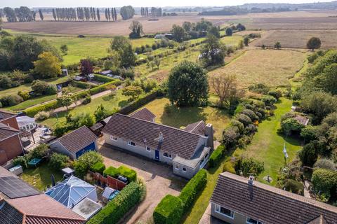 5 bedroom detached bungalow for sale, Fen Lane, Dunston, Lincoln, Lincolnshire, LN4