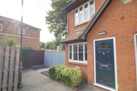 2 bedroom end of terrace house for sale, St. Marys Lane, Beverley