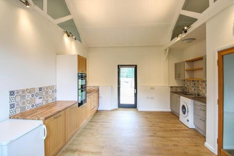 3 bedroom barn conversion to rent, Haslingfield Road, Barrington, Cambridge