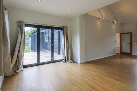 3 bedroom barn conversion to rent, Haslingfield Road, Barrington, Cambridge