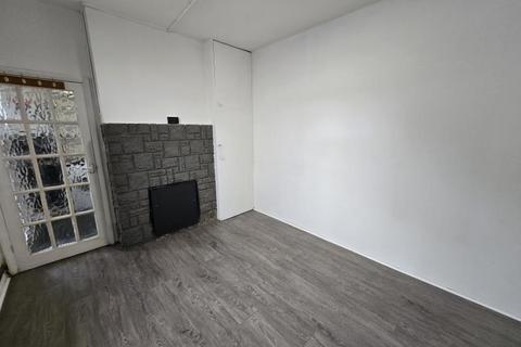 Studio to rent, Sutherland Road, Edmonton, N9