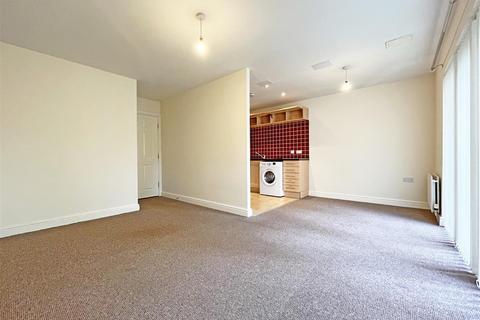 2 bedroom apartment to rent, Lowater Place, Nottingham NG4