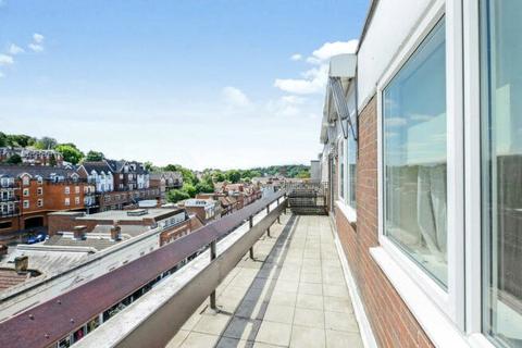 2 bedroom apartment for sale, Eastgate Gardens, Guildford, Surrey