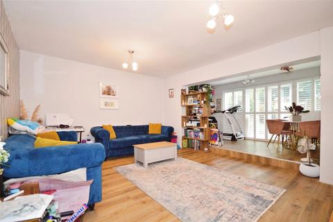 Green Dykes Barnfield, Manningtree, CO11 2AB
