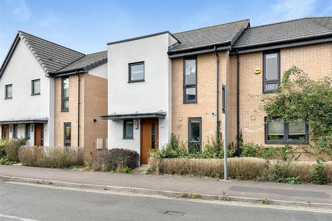 3 bedroom semi-detached house to rent, Church End, Cambridge CB1