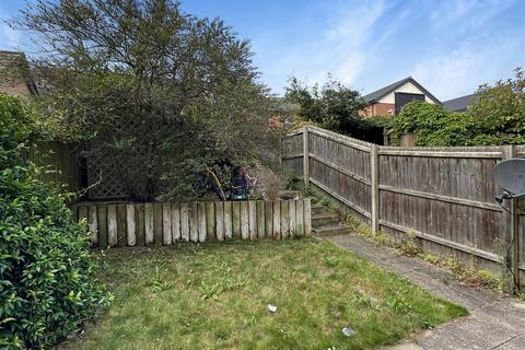 3 bedroom semi-detached house to rent, Church End, Cambridge CB1