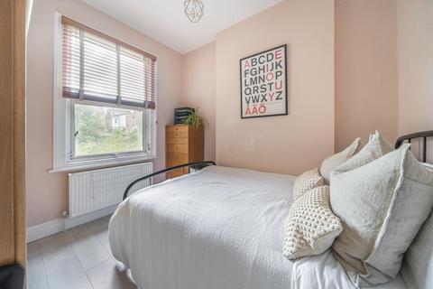 2 bedroom flat for sale, Thornlaw Road, West Norwood