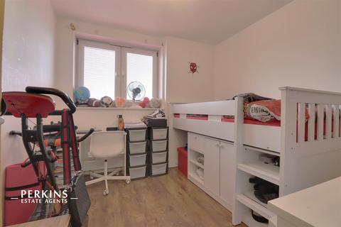 2 bedroom flat for sale, Northolt, UB5