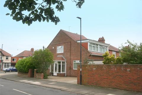 3 bedroom detached house for sale, Valley Gardens, Whitley Bay, NE25